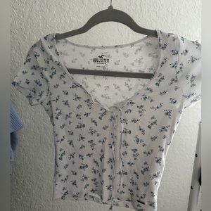 Hollister floral baby tee